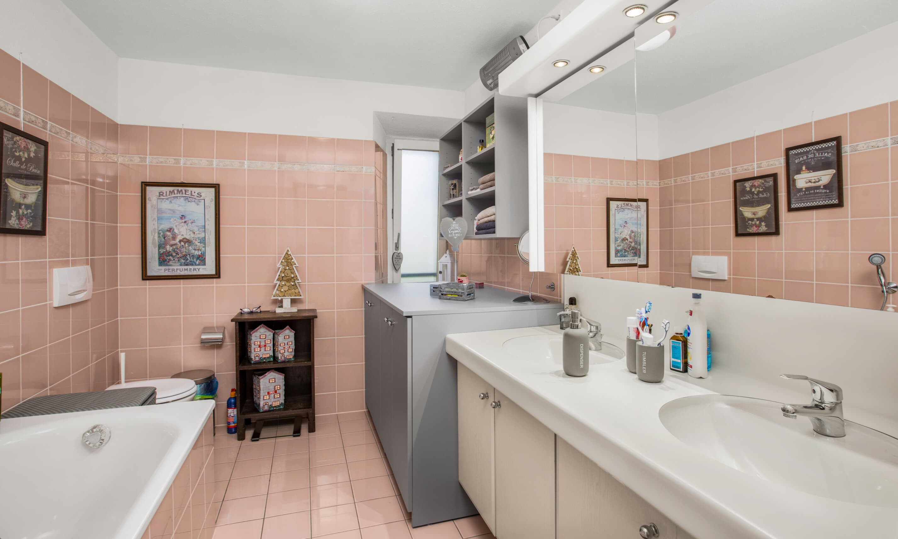 Gallery image 13
