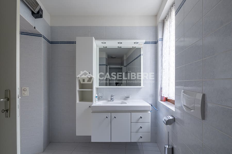 Gallery image 14
