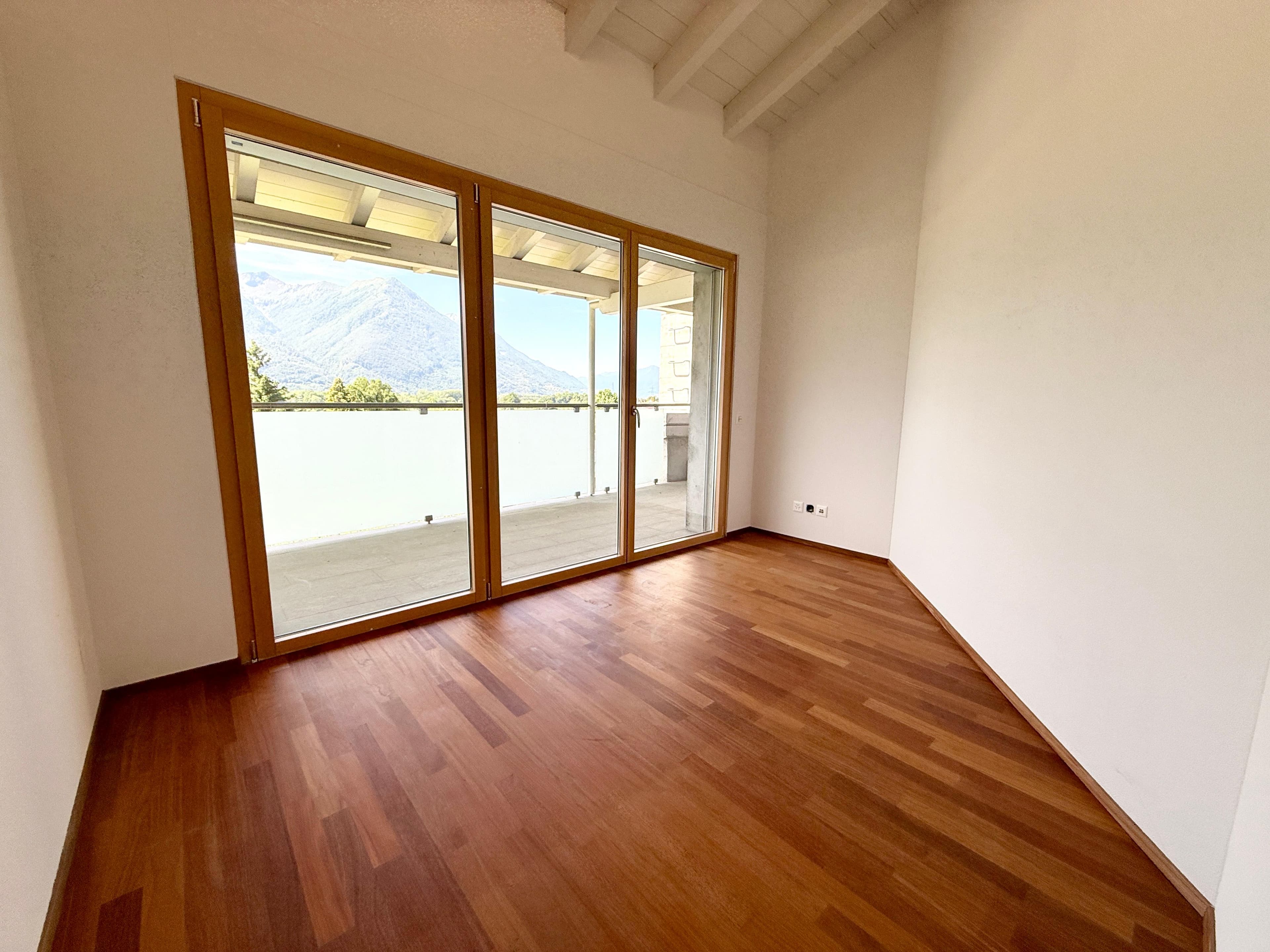 Gallery image 10