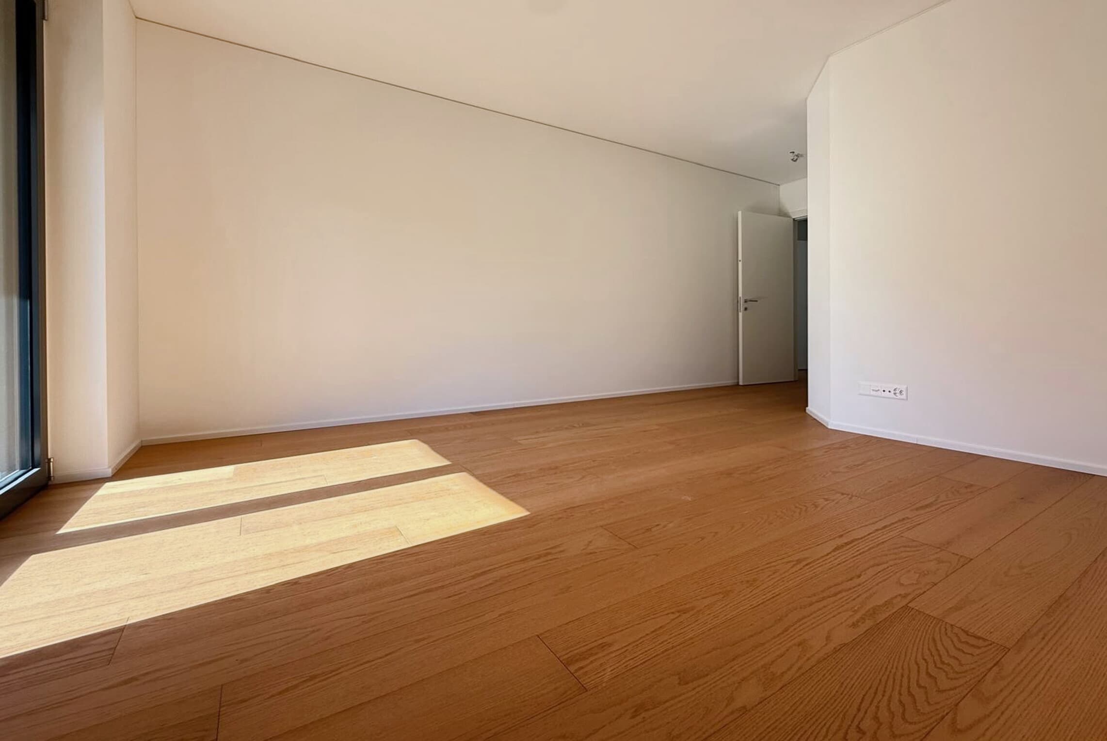Gallery image 11