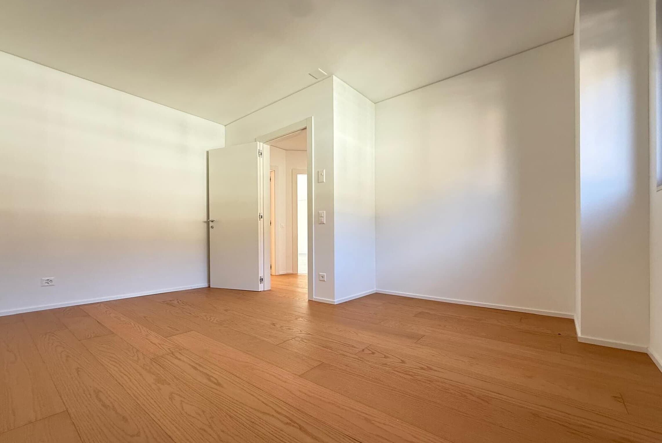 Gallery image 15