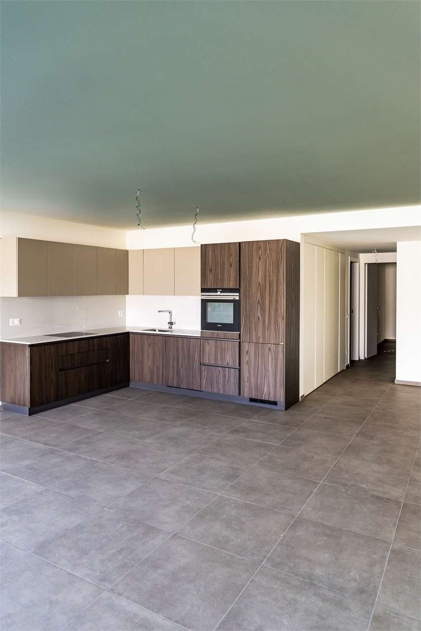 Gallery image 10