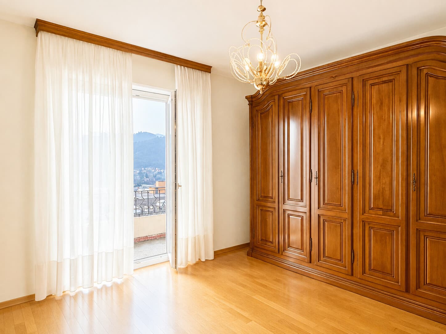 Gallery image 10