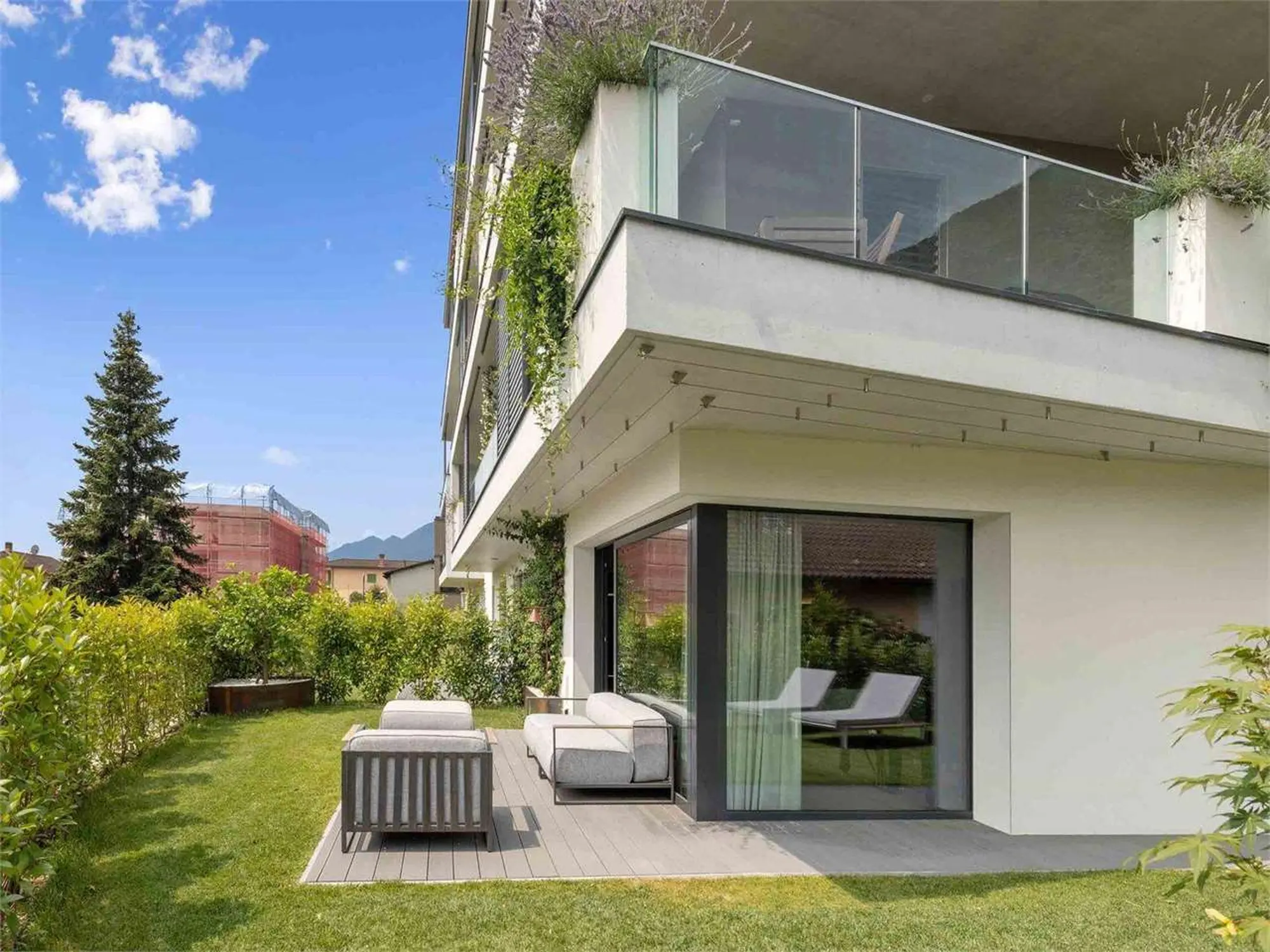Gallery image 9